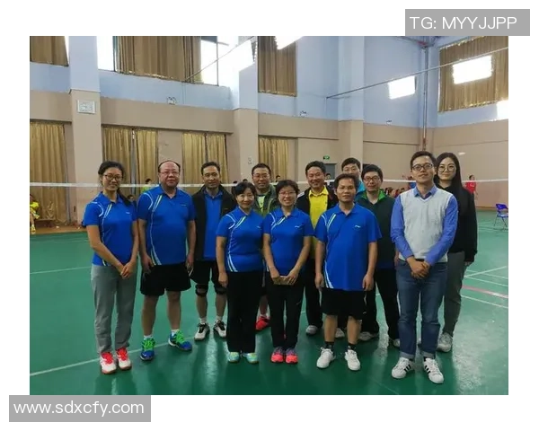 重庆羽毛球队在大师赛中的团队协作展现与战术配合分析 重庆羽毛球队在大师赛中的团队协作展现与战术配合分析